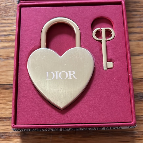 Christian Dior heart shape lock with key. - Picture 2 of 6